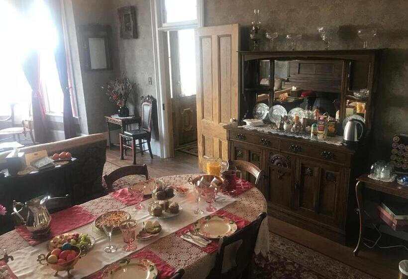 צימר B Street House Inn