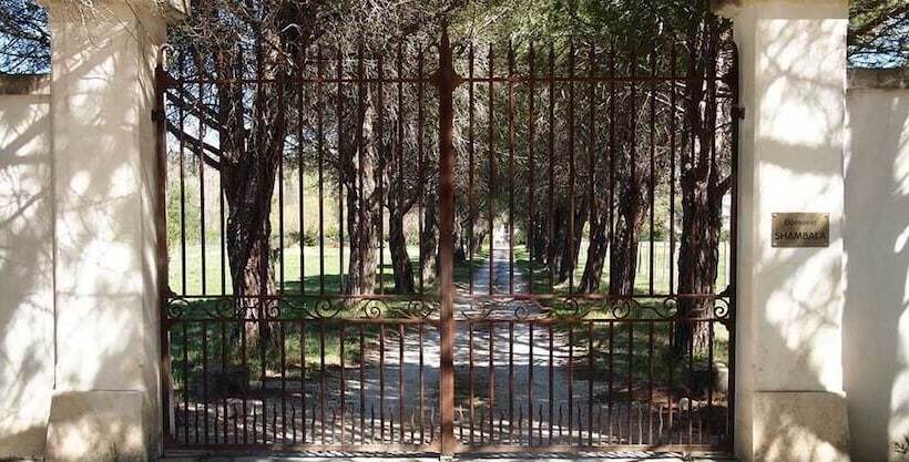 Bed and Breakfast Domaine Shambala   Maison D Hôte En Provence   Piscine Chauffée