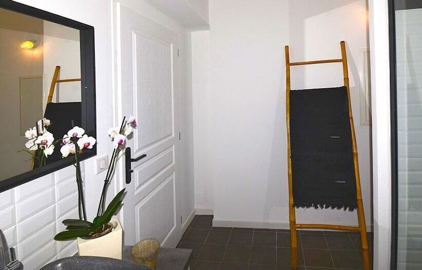 Bed and Breakfast Domaine Shambala   Maison D Hôte En Provence   Piscine Chauffée