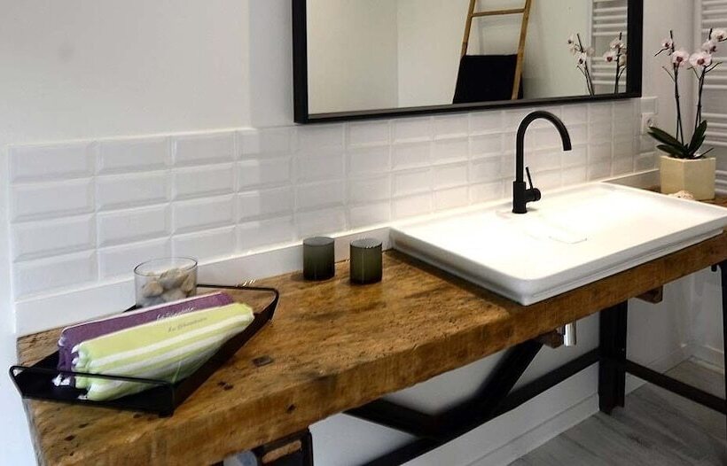 Bed and Breakfast Domaine Shambala   Maison D Hôte En Provence   Piscine Chauffée