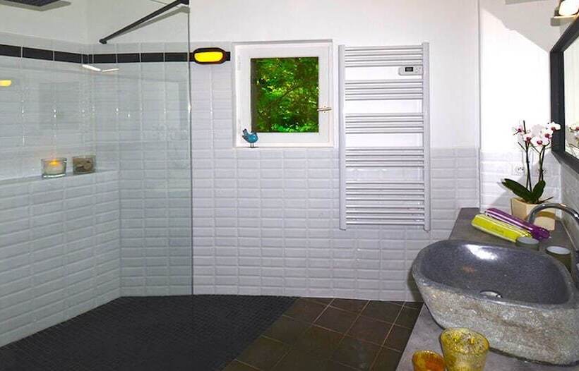 Bed and Breakfast Domaine Shambala   Maison D Hôte En Provence   Piscine Chauffée