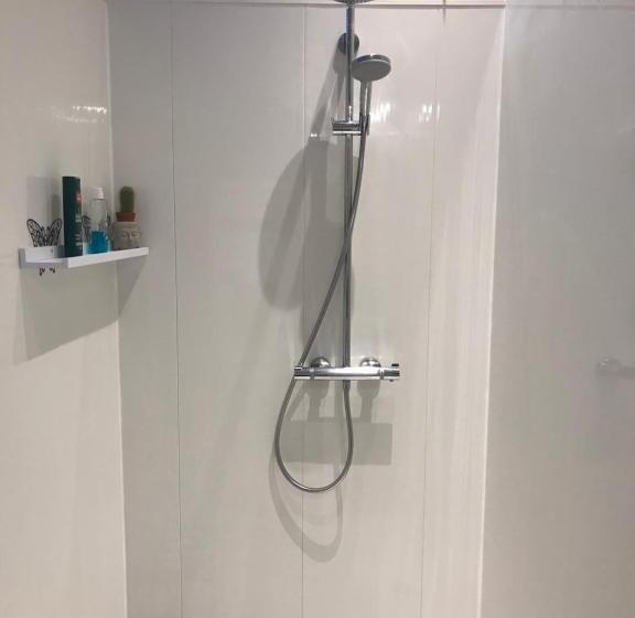 住宿加早餐  Saint James House