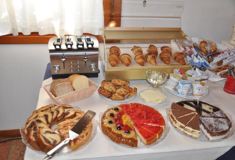 בית מלון כפרי Agriturismo Ancillotto