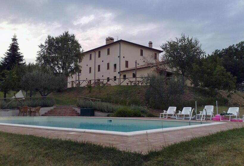 호텔 Agriturismo Il Poggiolo