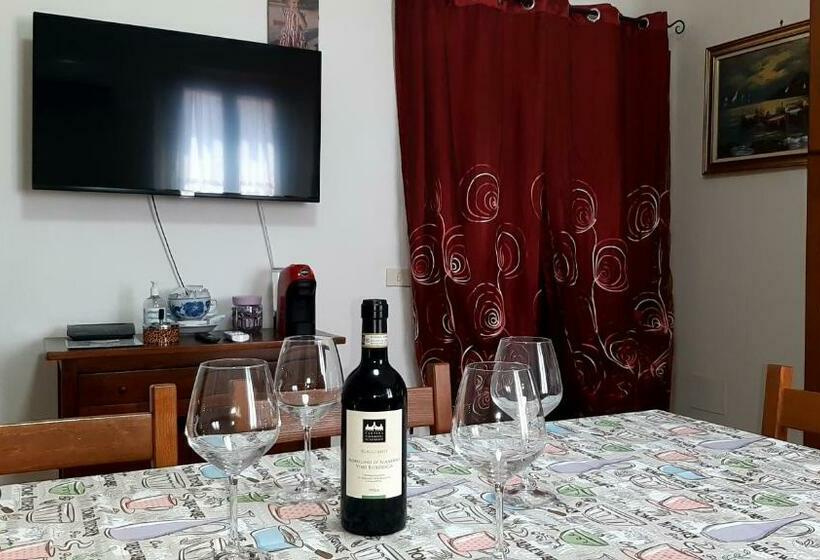 فندق Agriturismo Uliveto Gretacci