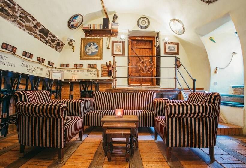 فندق Divna Pani Luxury Gallery Rooms