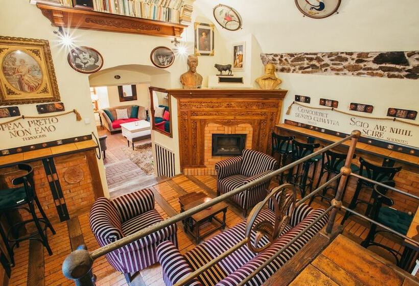 فندق Divna Pani Luxury Gallery Rooms