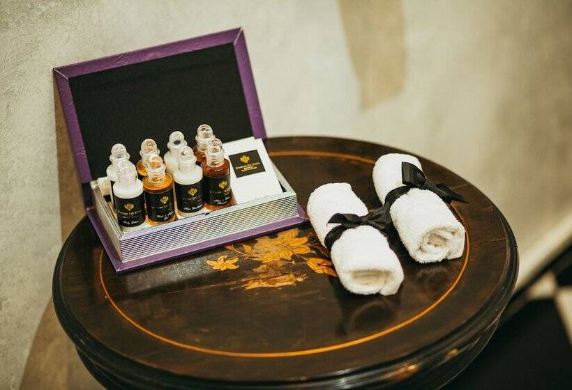 فندق Divna Pani Luxury Gallery Rooms