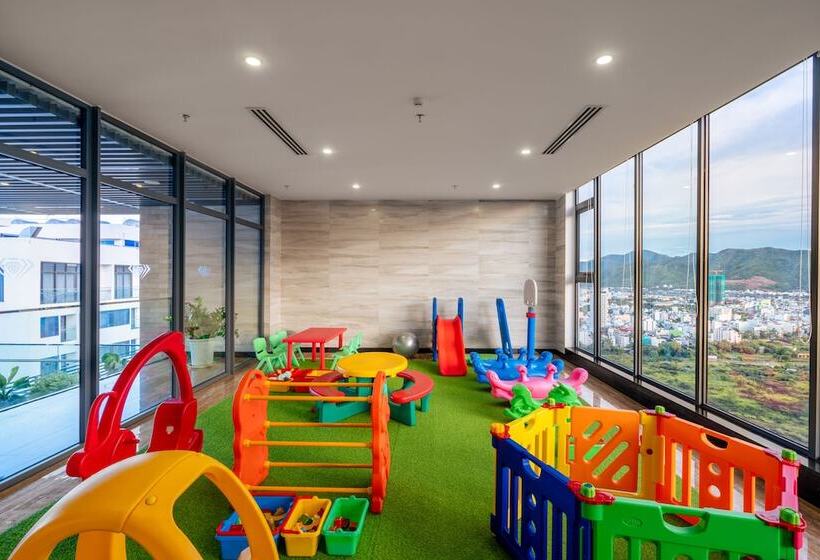 Emerald Bay Hotel & Spa Nha Trang