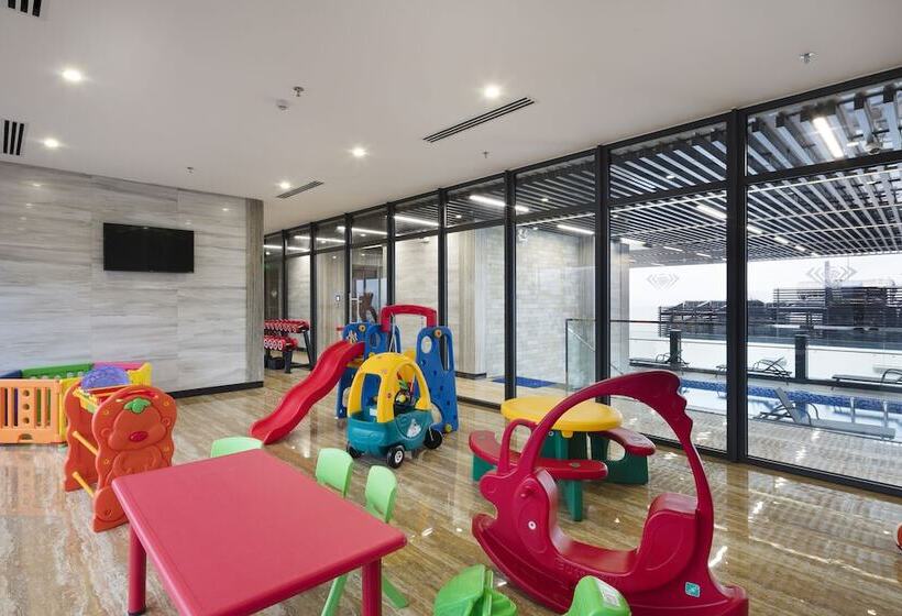 Emerald Bay Hotel & Spa Nha Trang