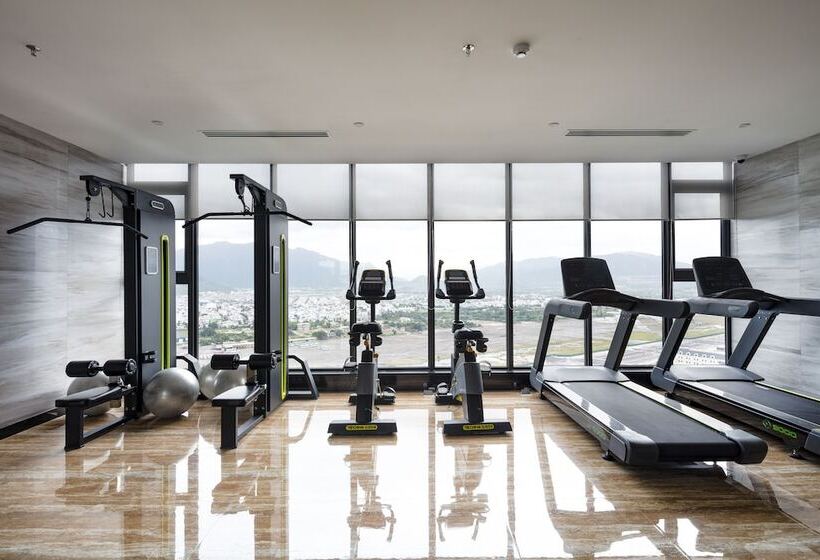 Emerald Bay Hotel & Spa Nha Trang