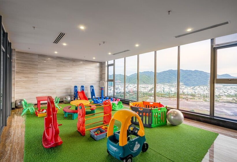 Emerald Bay Hotel & Spa Nha Trang