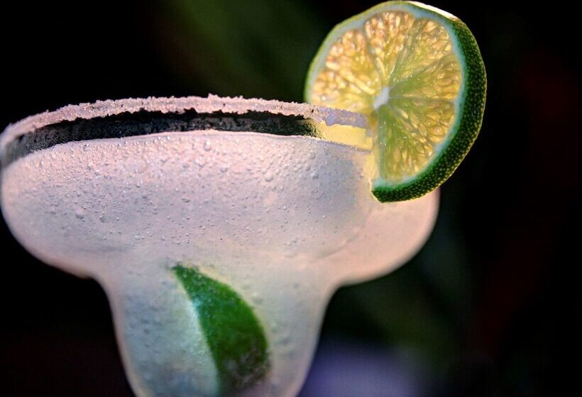 هتل Ibis Apartadó