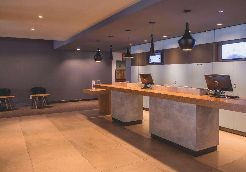 酒店 Ibis Carlos Barbosa