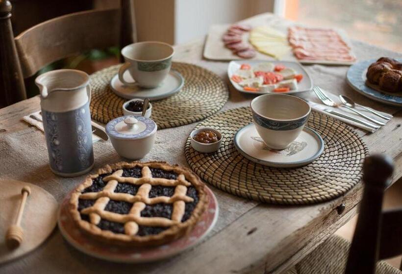 Отель La Collina Delle Mignole