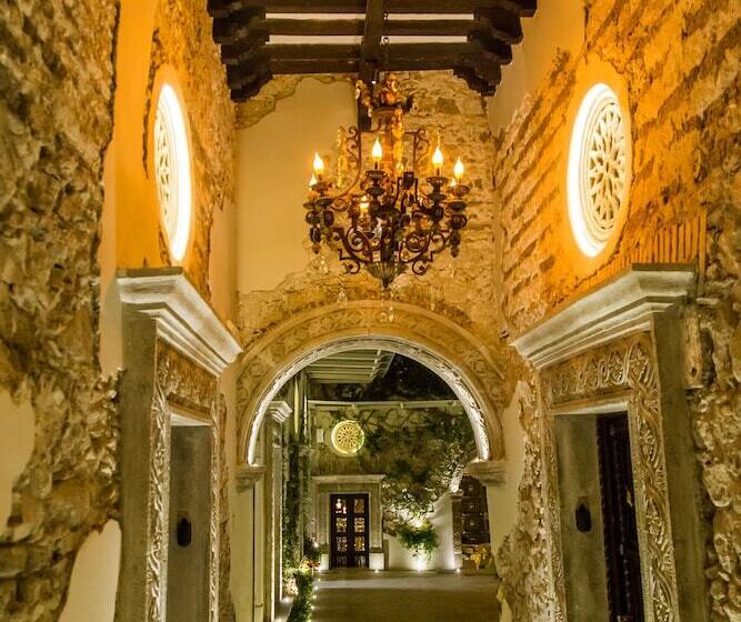 Отель La Señoria