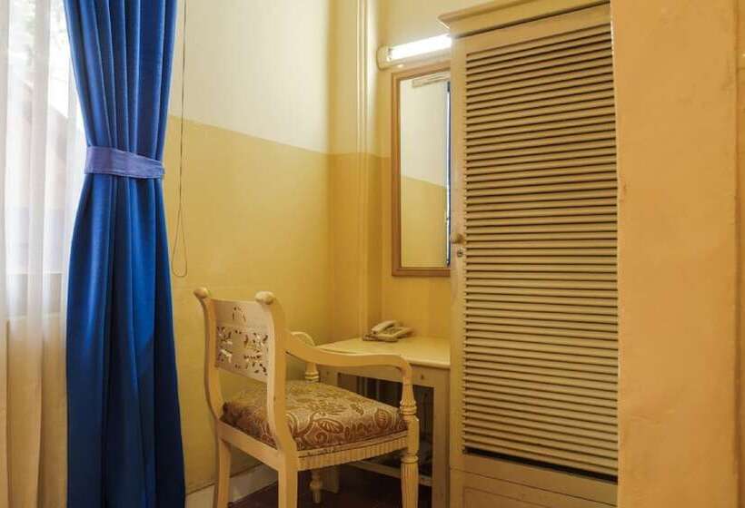 Пансион Reddoorz @ Jalan Jaksa