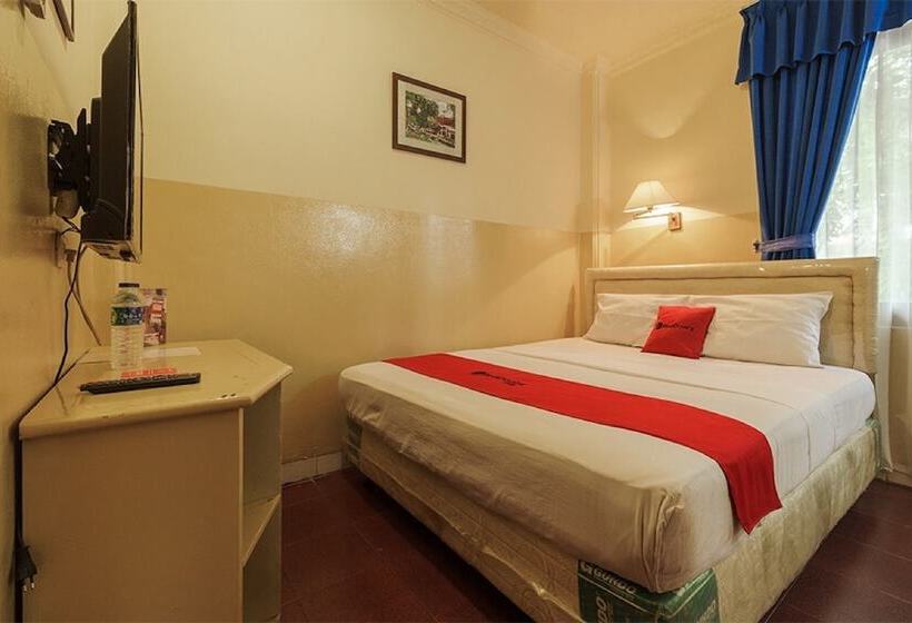 Пансион Reddoorz @ Jalan Jaksa