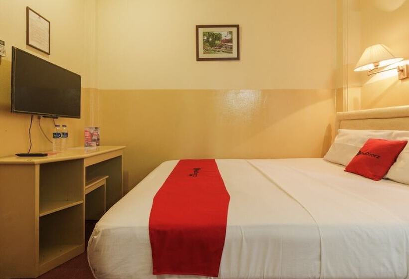 Пансион Reddoorz @ Jalan Jaksa