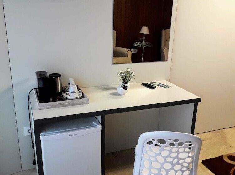 بنسيون Hostal Vendaval