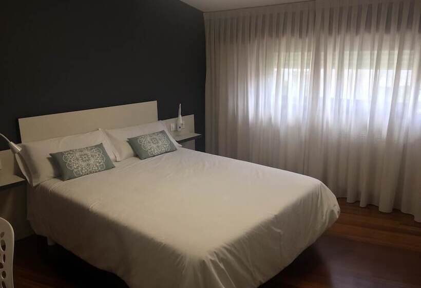 بنسيون Hostal Vendaval