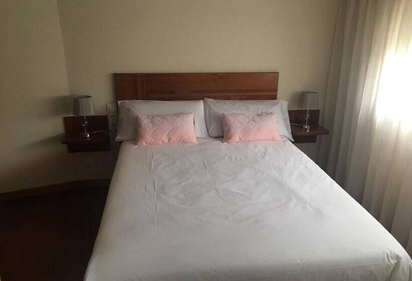 بنسيون Hostal Vendaval