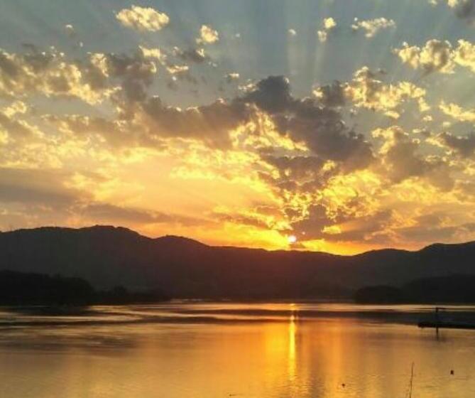 بنسيون Hostal Vendaval