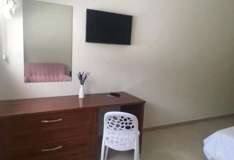 بنسيون Hostal Vendaval