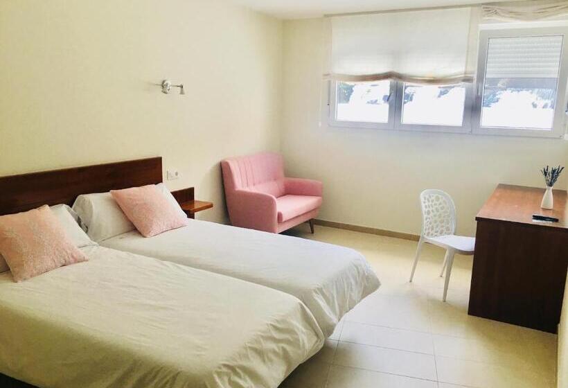 بنسيون Hostal Vendaval