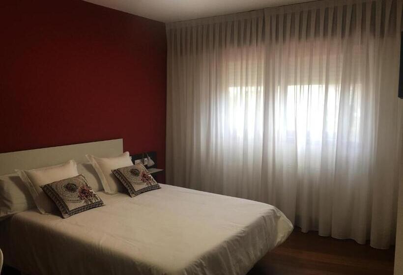 بنسيون Hostal Vendaval