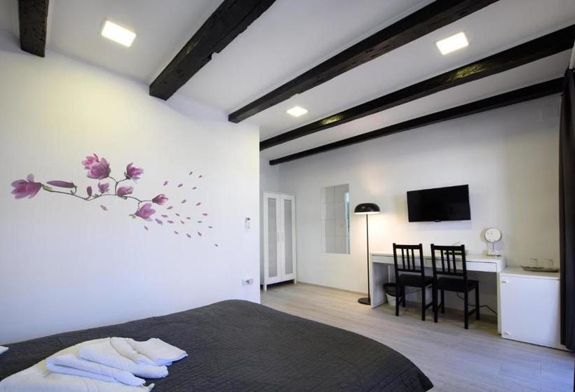 Pensiunea Alina Adults Only