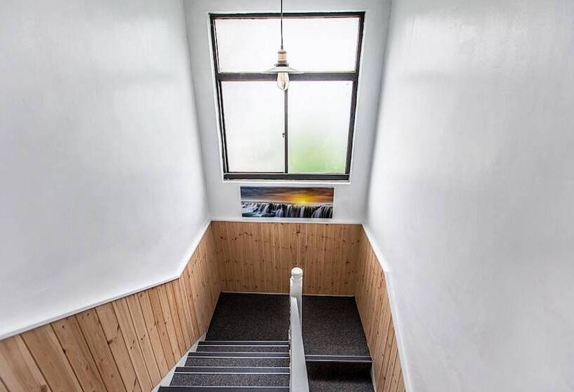 Общежитие Jeju Airport Single Story Guest House