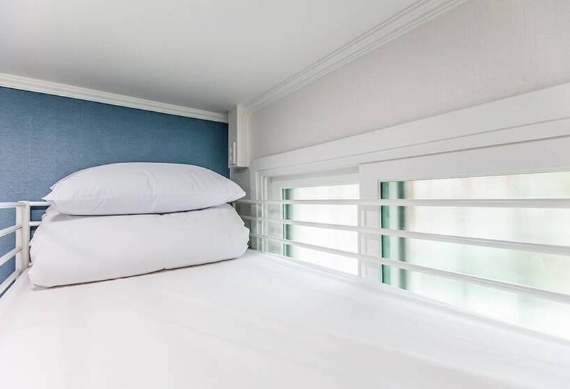 Общежитие Jeju Airport Single Story Guest House