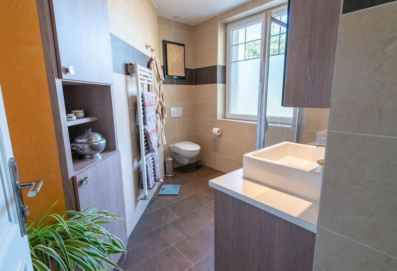 مبيت وإفطار Domaine Du Pressoir