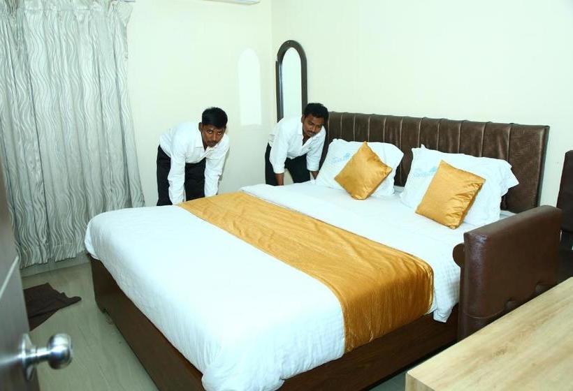 Отель Cool River