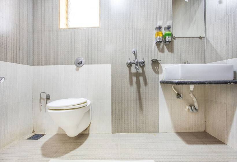 בית מלון כפרי Fabexpress Sagar Villa