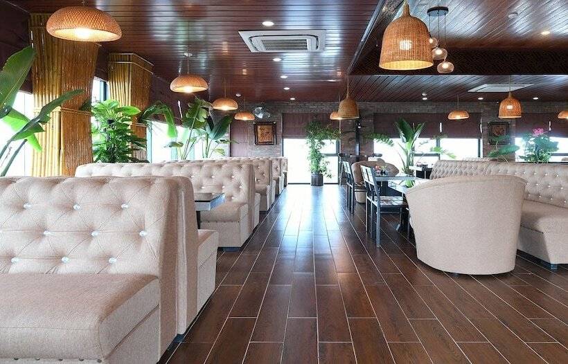 هتل Kawasaki Noi Bai Airport