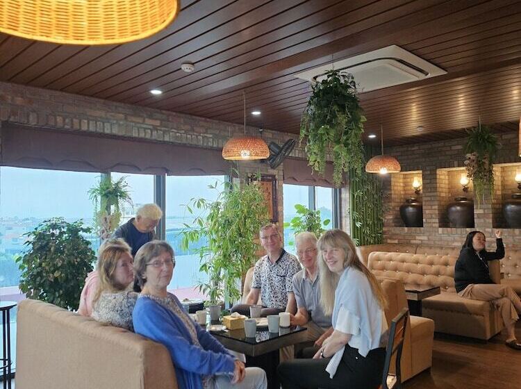 هتل Kawasaki Noi Bai Airport