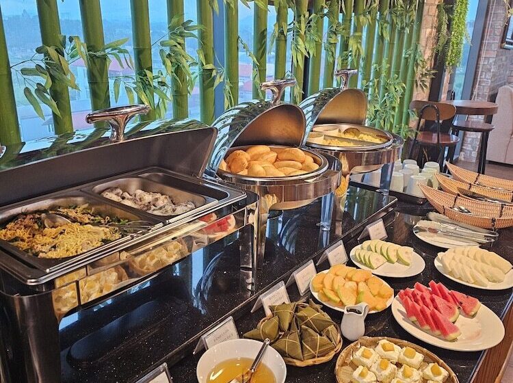 هتل Kawasaki Noi Bai Airport