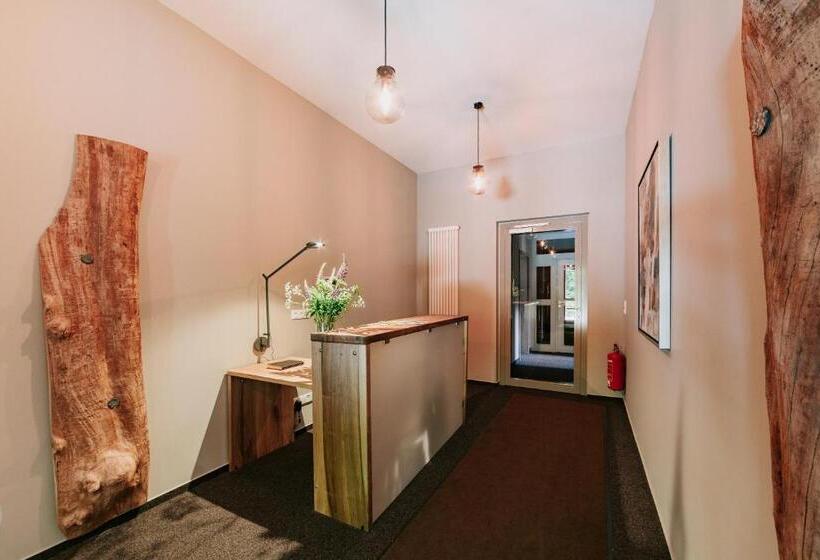 ホテル Villa Bodeblick