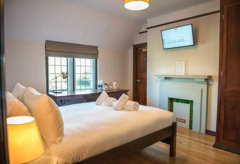 בית מלון כפרי West Court  Jesus College