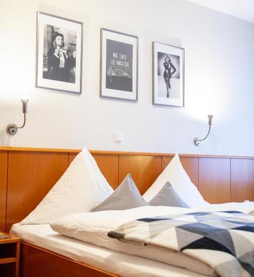 Общежитие Kleines Hotel Westhus