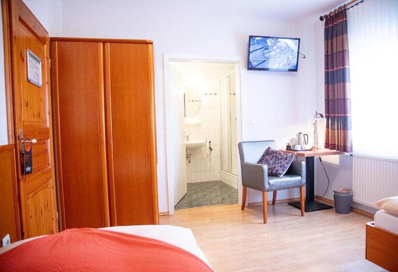 Общежитие Kleines Hotel Westhus