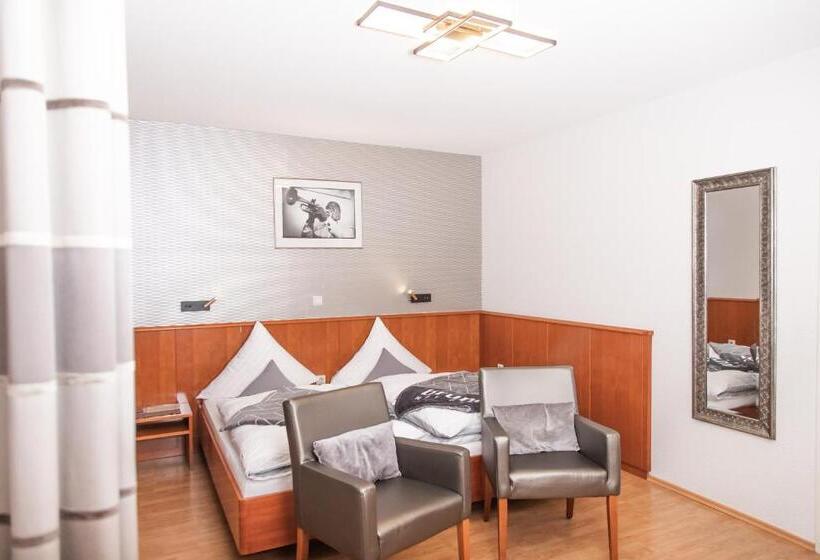 Общежитие Kleines Hotel Westhus