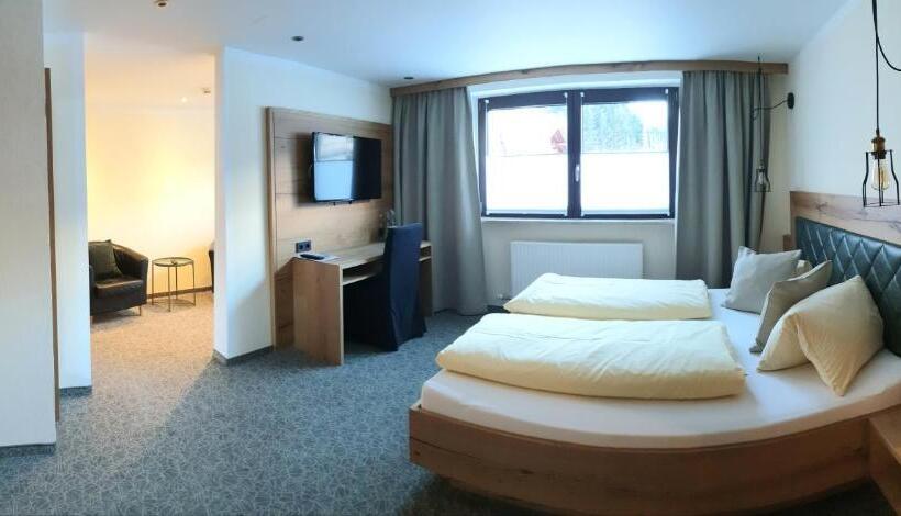 Alpenrose Hotel Garni