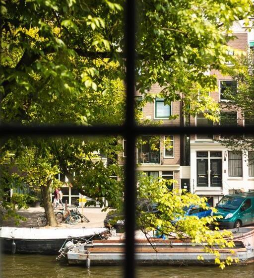تختخواب و صبحانه Canal Wow Suites Amsterdam