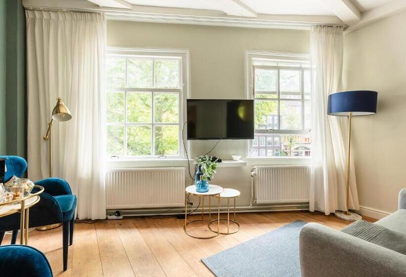 تختخواب و صبحانه Canal Wow Suites Amsterdam