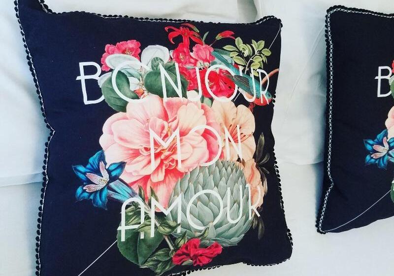 مبيت وإفطار La Maison Blanche