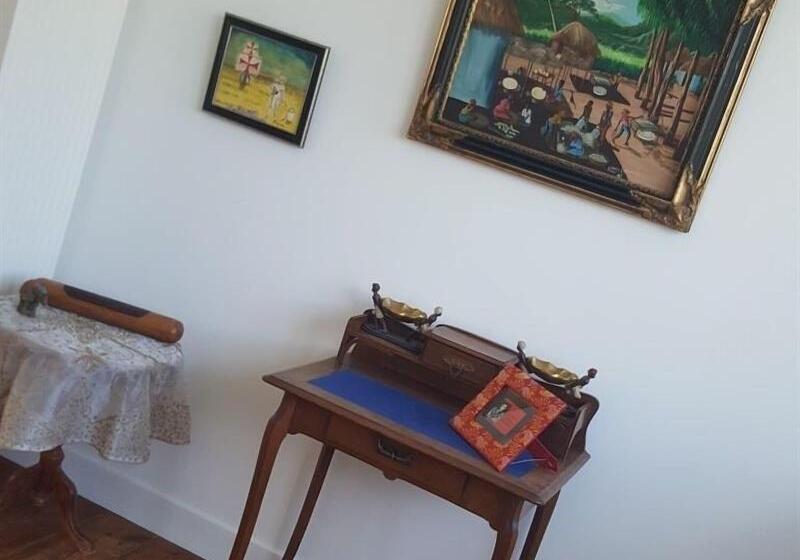 مبيت وإفطار La Maison Blanche