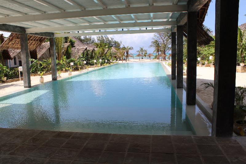 אתר נופש Fun Beach